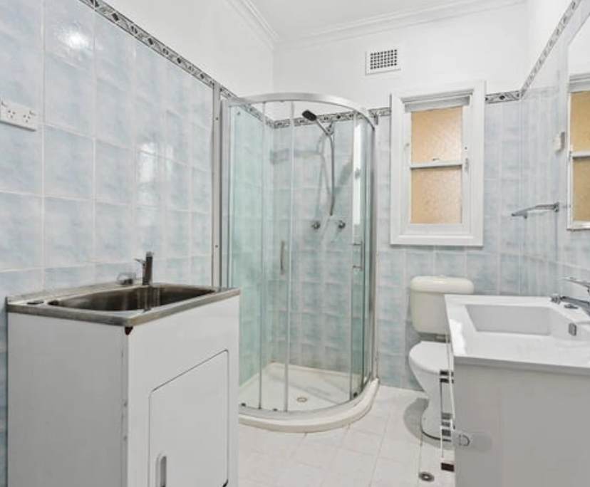 Unfurnished room in a share house