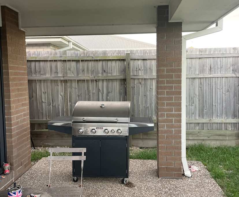 $200, Share-house, 4 bathrooms, Silkstone QLD 4304