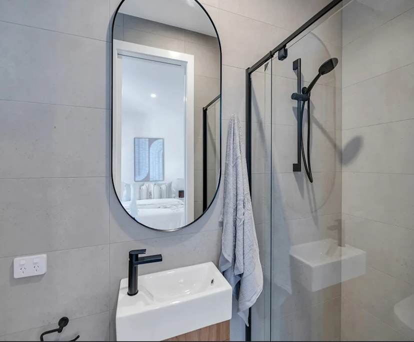 Room with ensuite in a share house