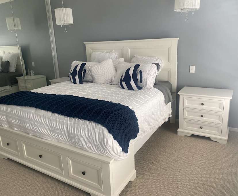 Furnished room with own bathroom