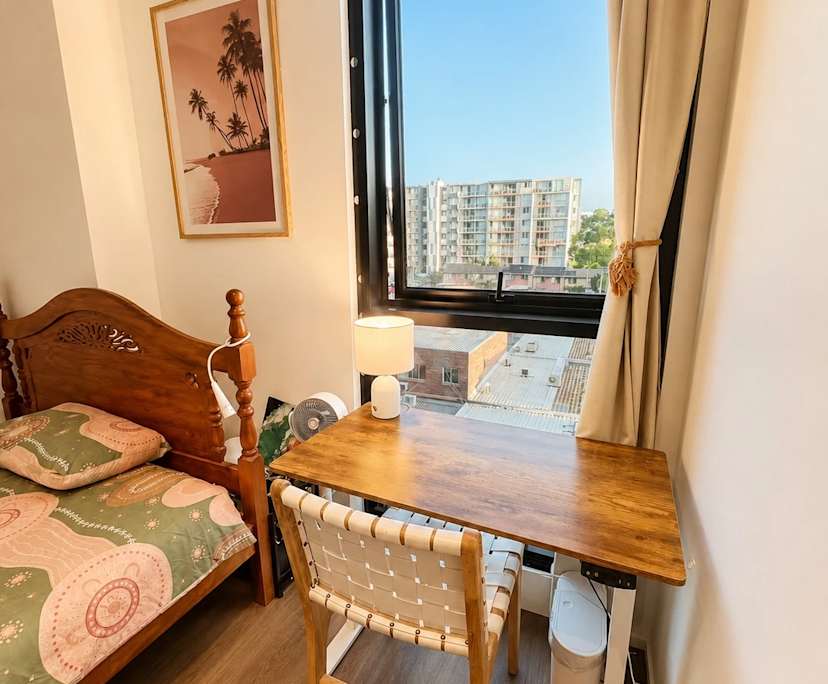 Furnished room with own bathroom