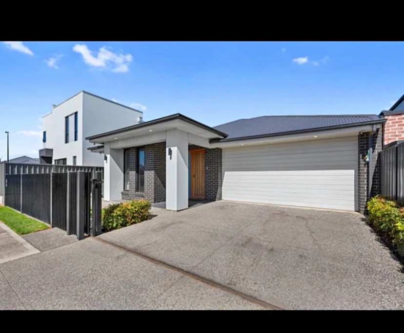 Unfurnished room with ensuite in a share house