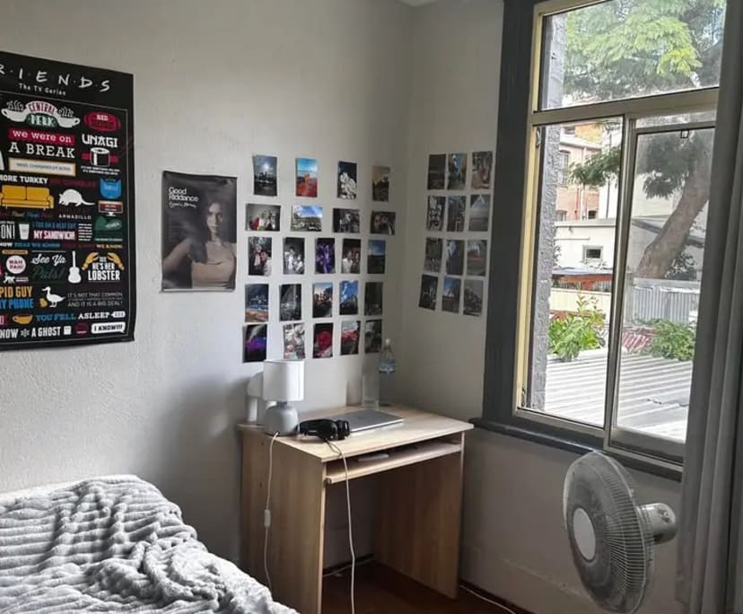 Furnished room in a share house