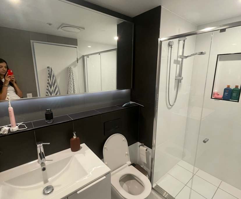 Furnished room with own bathroom