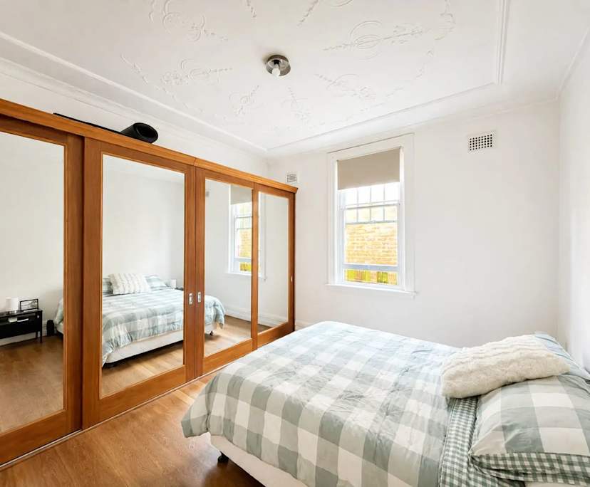 Furnished room in a share house