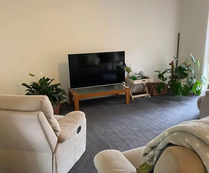 Unfurnished room with own bathroom