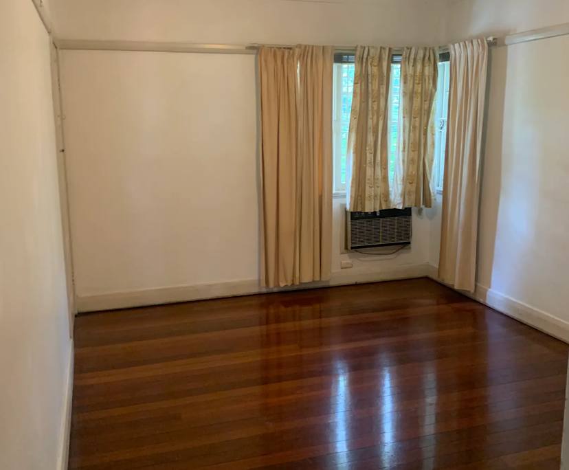Unfurnished room in a share house