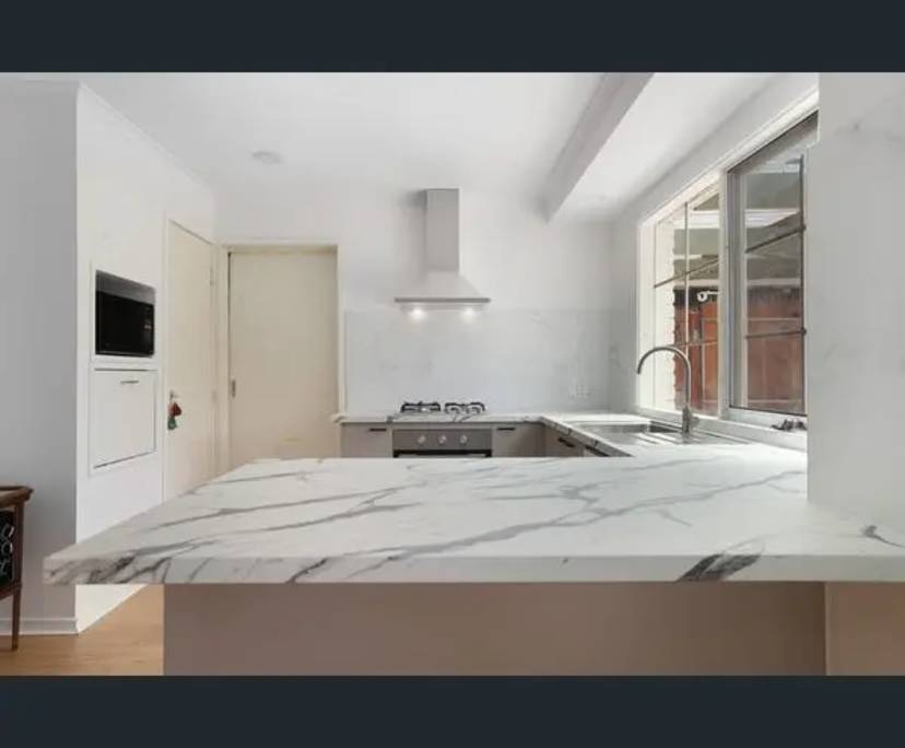 Room in a share house