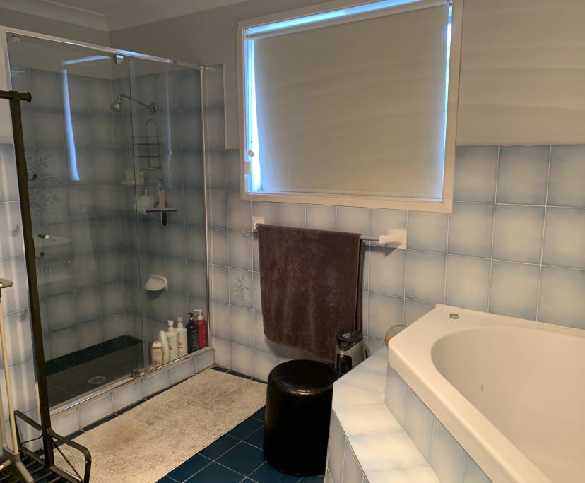 $300, Homestay, 5 bathrooms, Glenfield NSW 2167