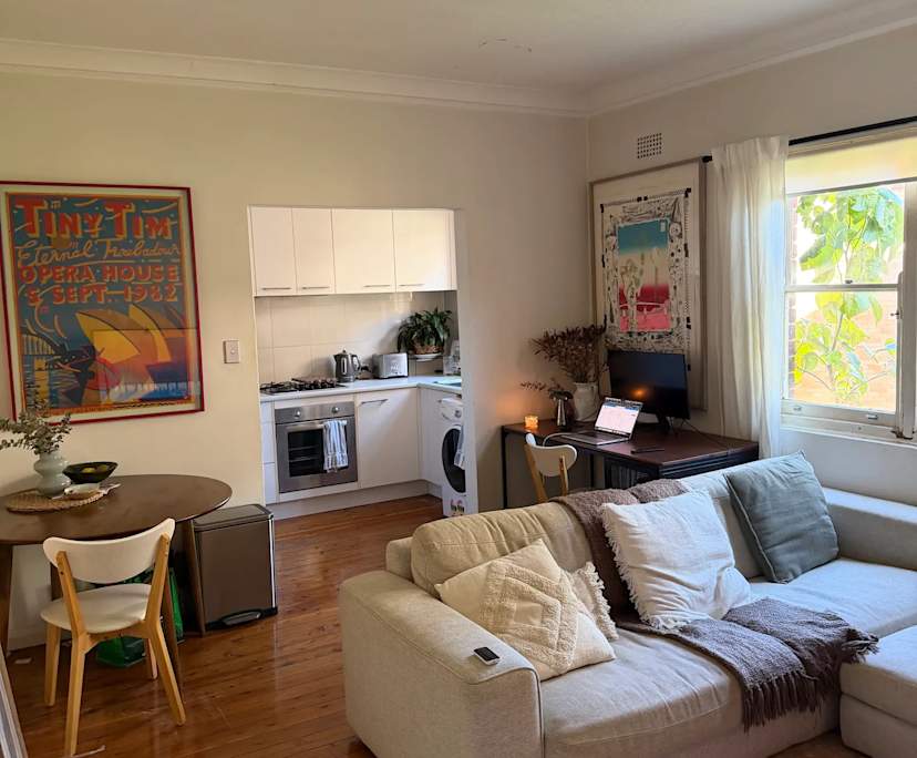 Whole property with 2 rooms for rent