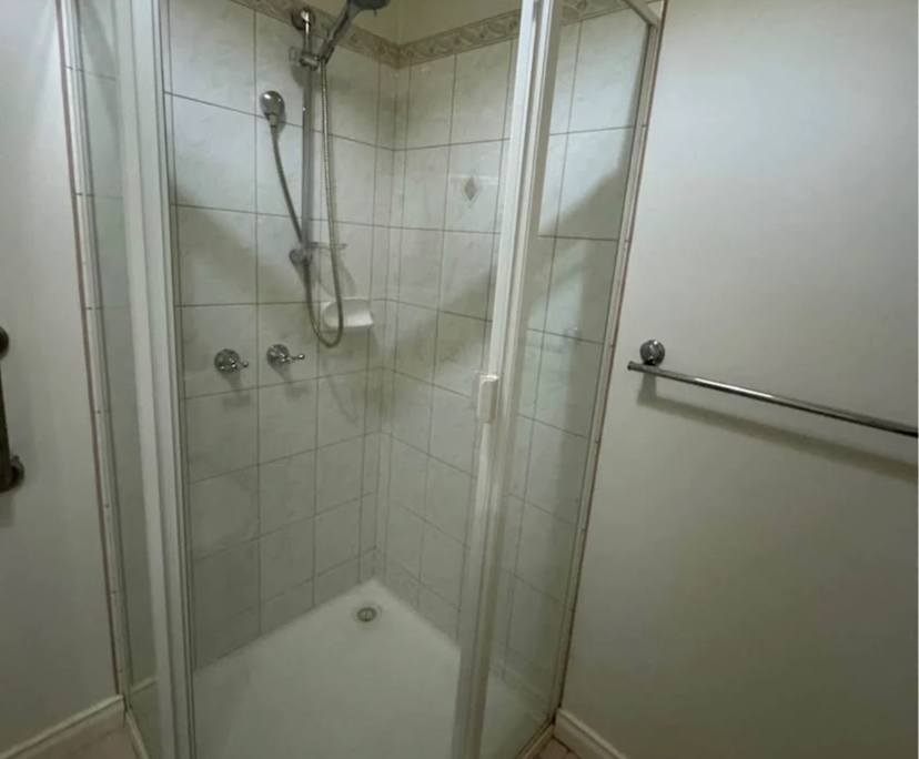 Furnished room with own bathroom