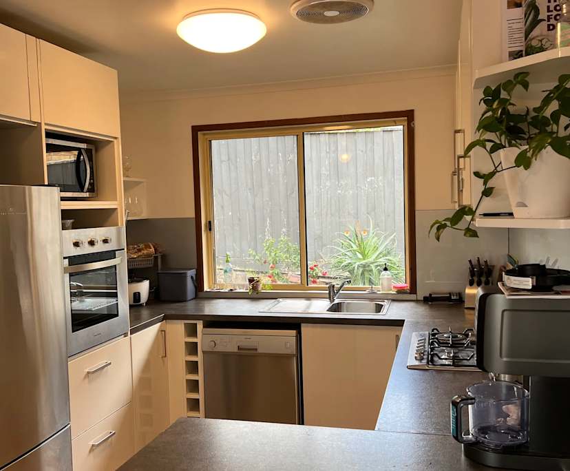 Room in a share house