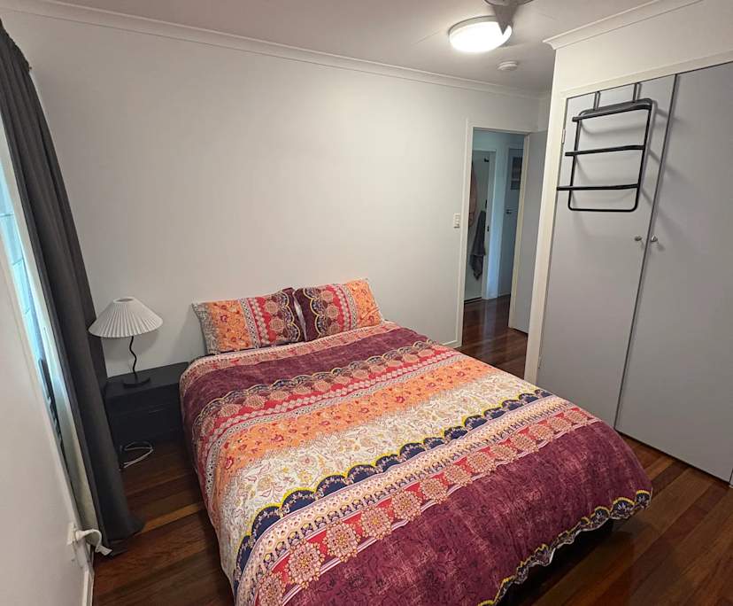 Room in a share house