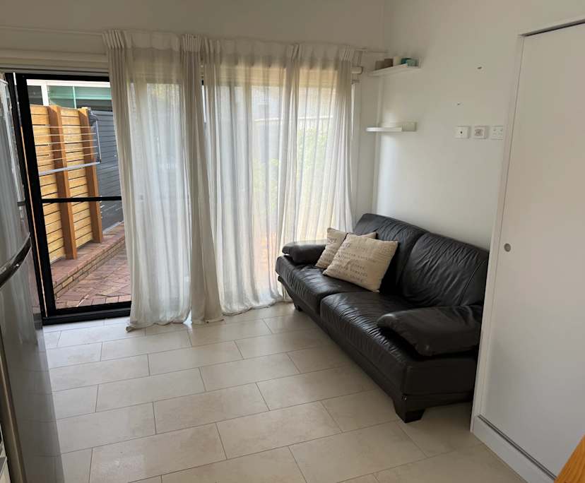 Furnished room studio flat for rent