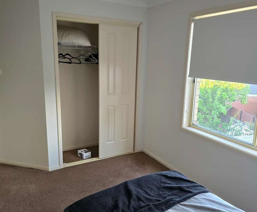 Room in a share house