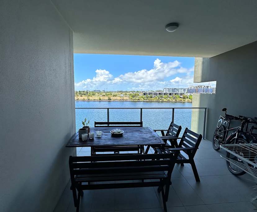 Unfurnished room with own bathroom