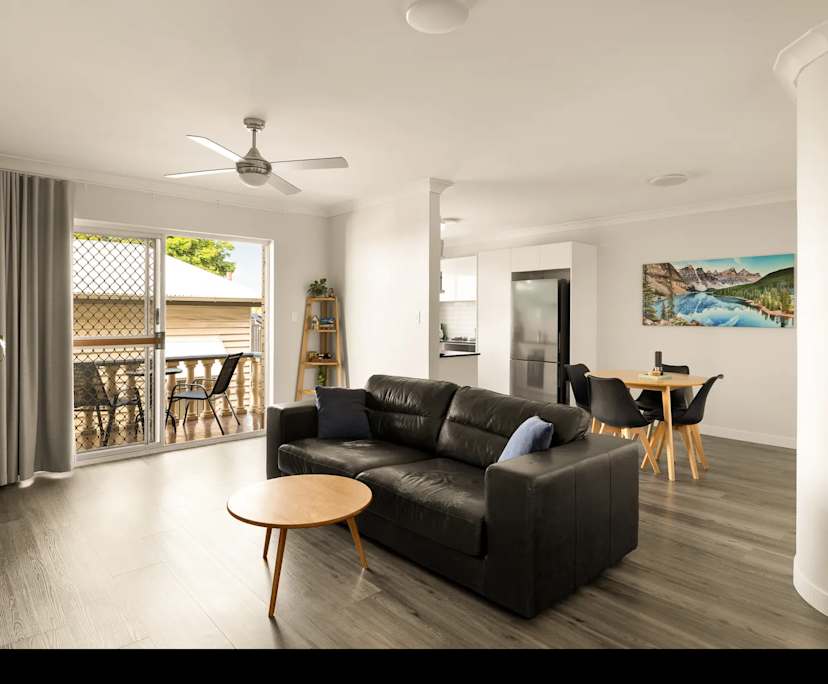 Unfurnished room in a flatshare