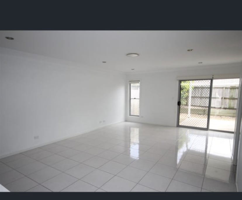 Room for Rent in Carindale, Brisbane 280, Unfurni...