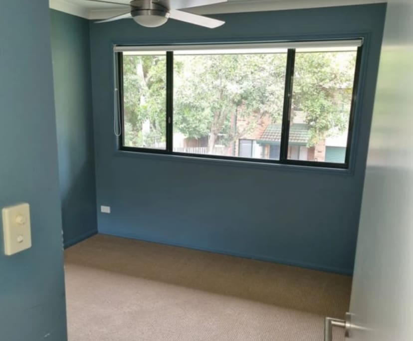 $325, Share-house, 3 bathrooms, Burleigh Heads QLD 4220