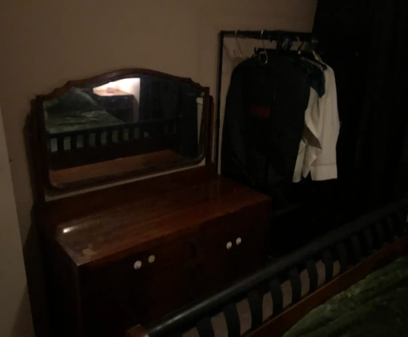 Room in a share house