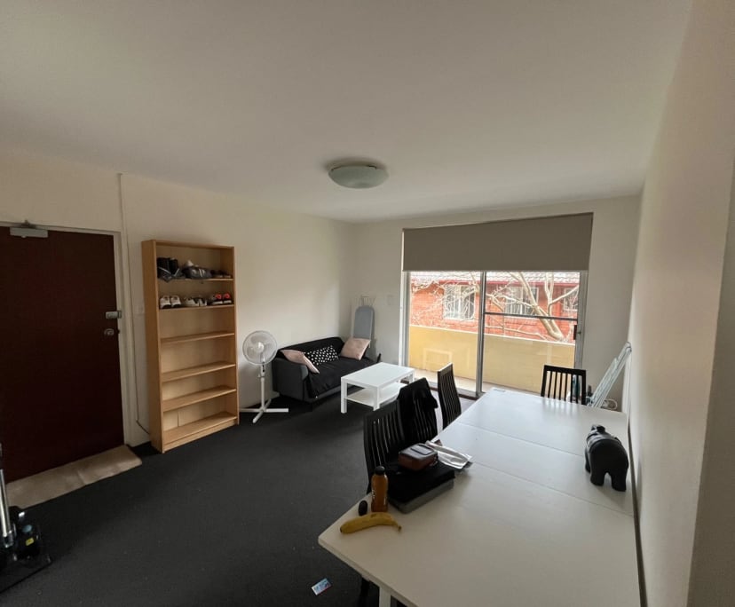 Furnished room in a flatshare