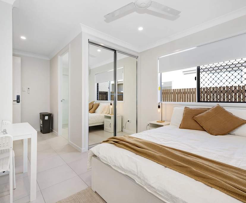 $350, Share-house, 5 bathrooms, Oonoonba QLD 4811