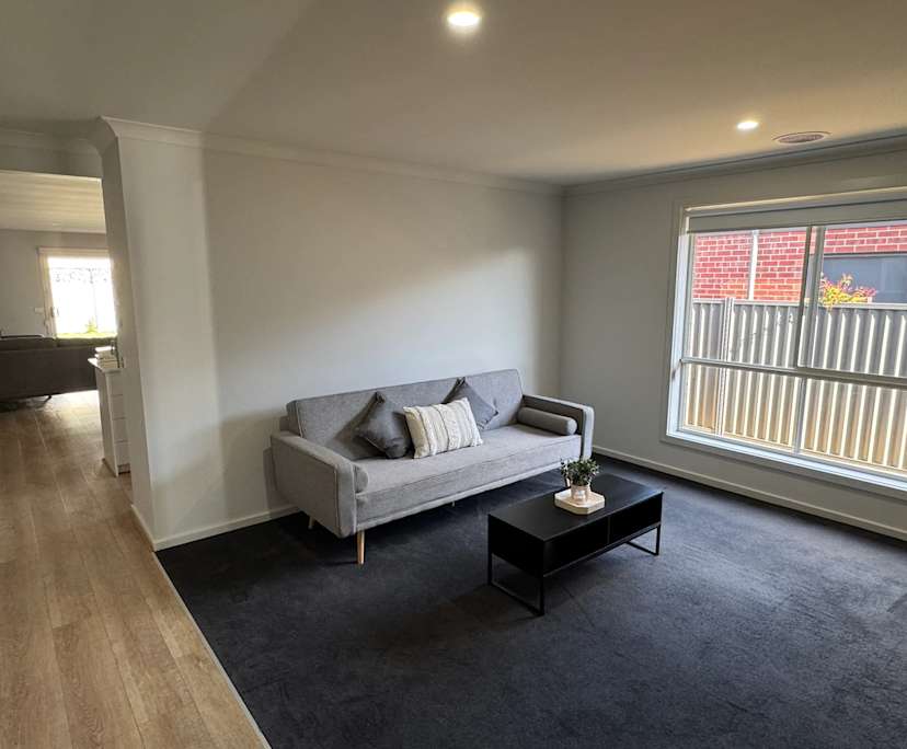 $240, Share-house, 4 bathrooms, Alfredton VIC 3350