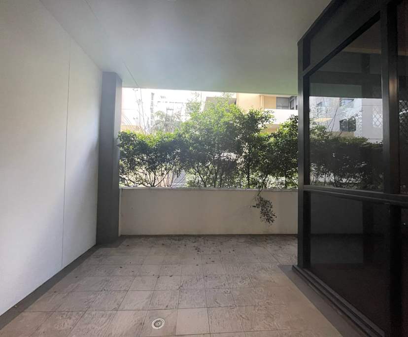 $1,285, Whole-property, 2 bathrooms, Waterloo NSW 2017