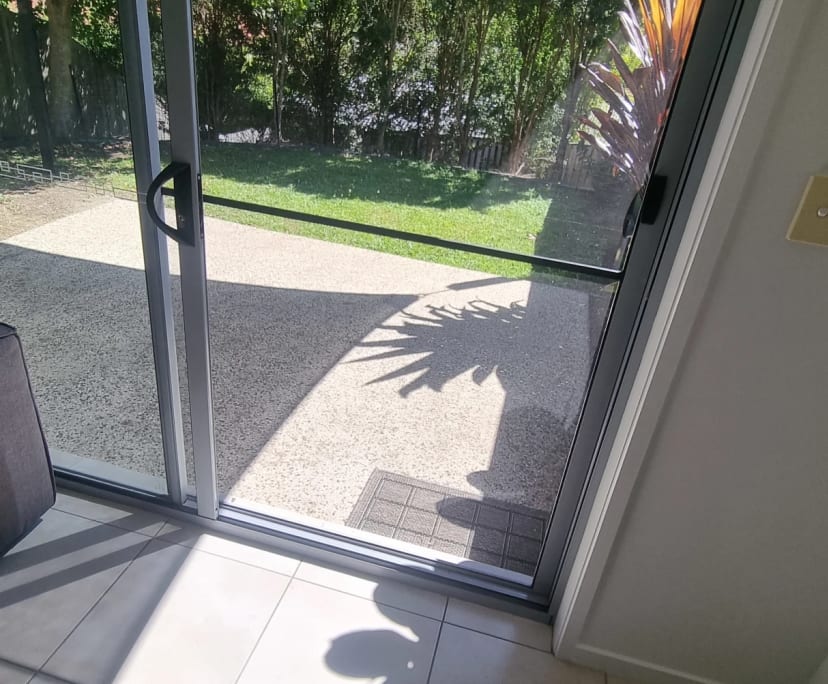 $350, Share-house, 3 bathrooms, Pacific Pines QLD 4211