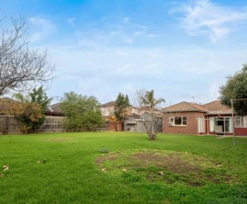 Room in a share house