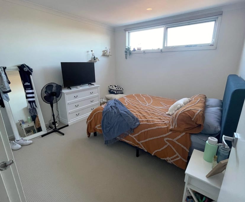 Unfurnished room in a share house