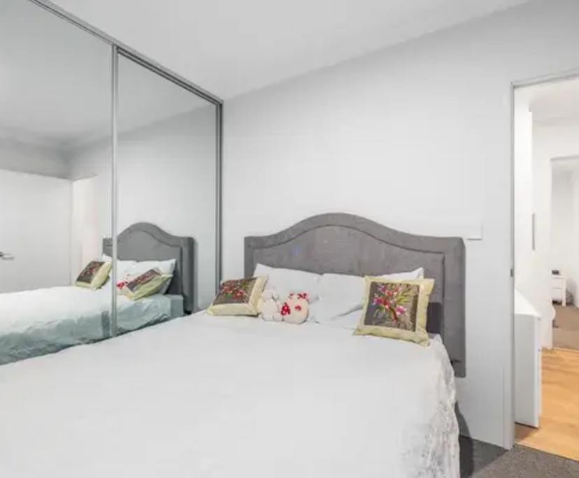 Room with ensuite in a share house