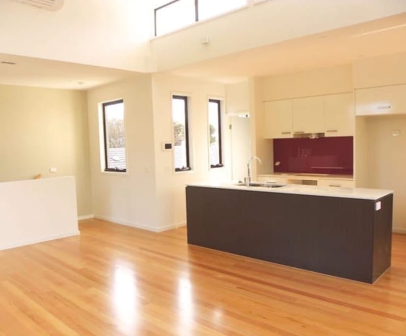 Whole property with 2 rooms for rent