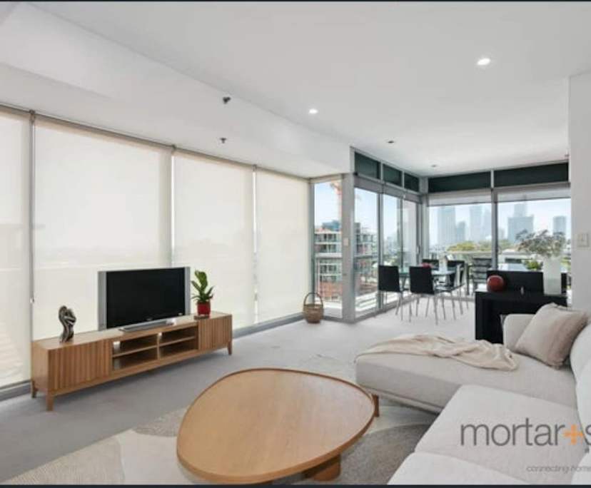 Furnished room with ensuite in a flatshare