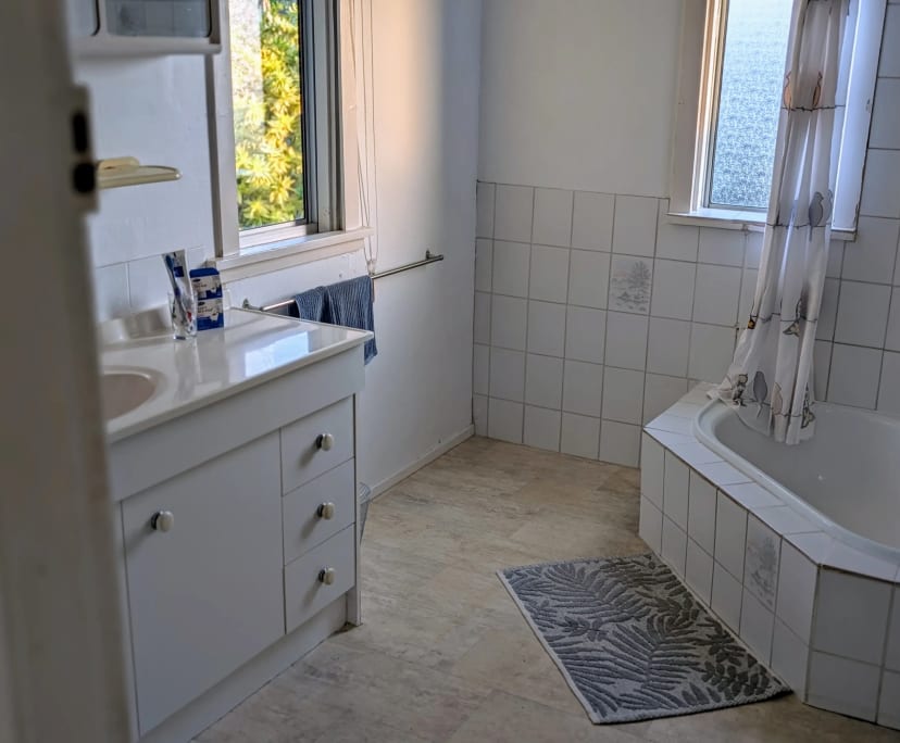 $216, Share-house, 3 bathrooms, Wynnum QLD 4178