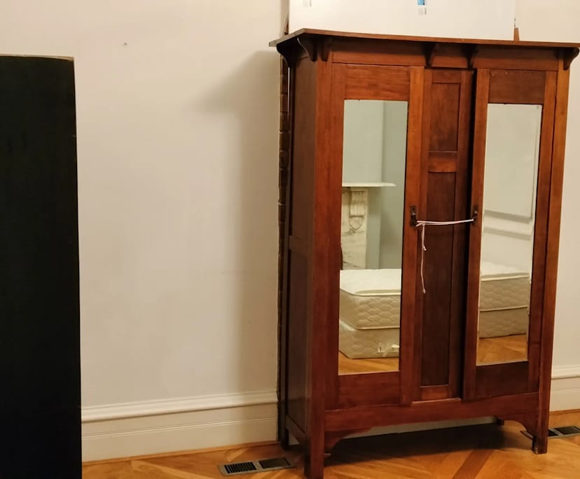 $250, Share-house, 6 bathrooms, Box Hill VIC 3128