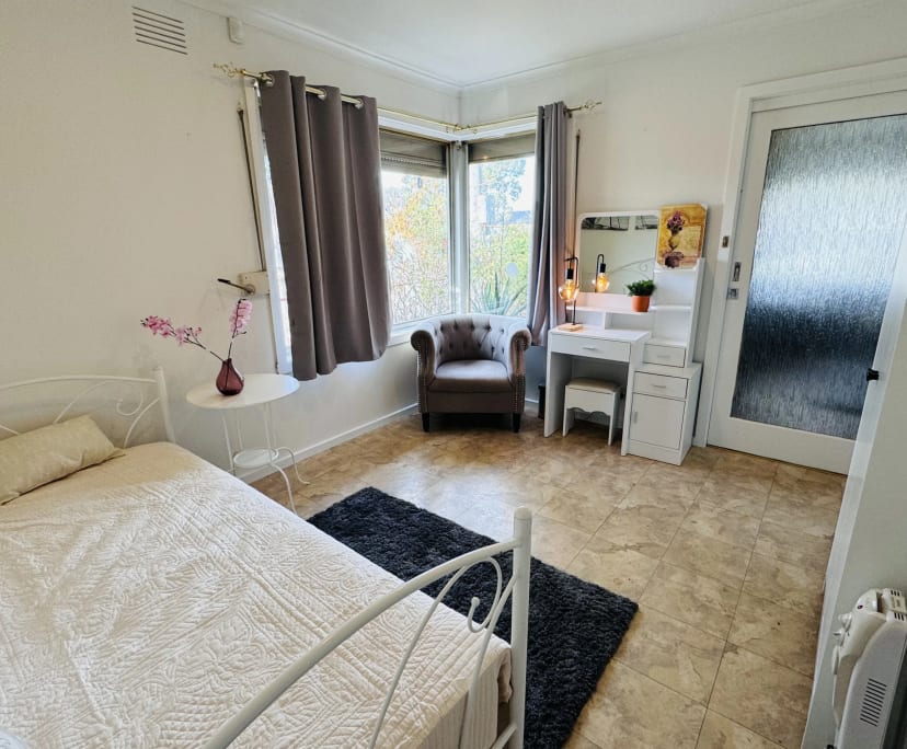 Furnished room in a share house