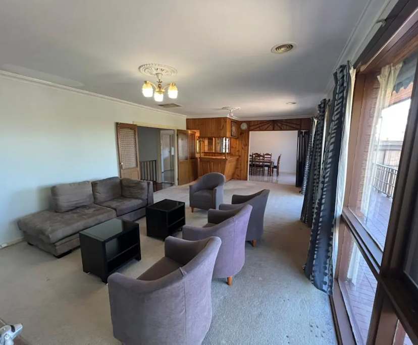 Whole property with 4 rooms for rent