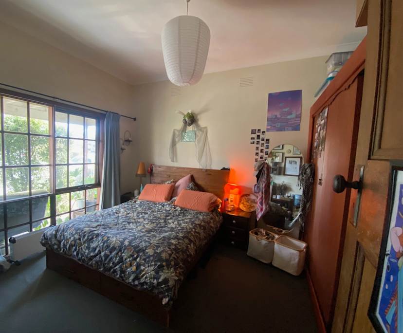 Furnished room in a share house