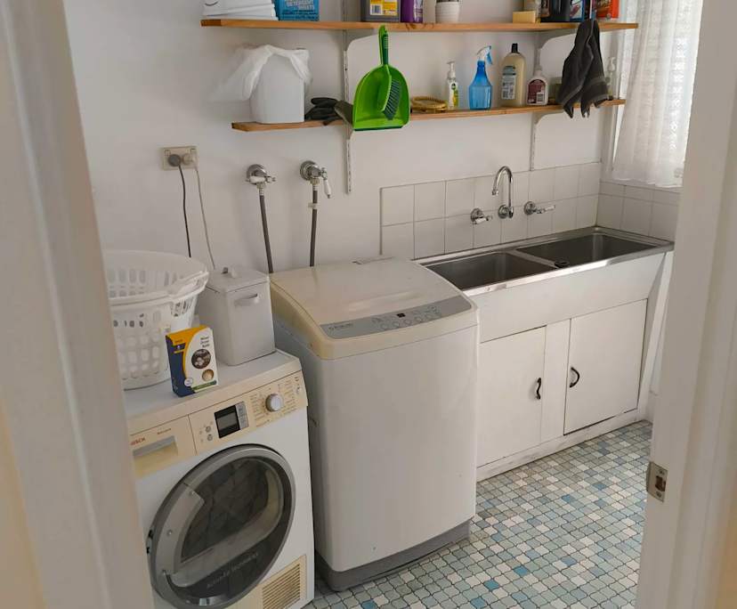 $280, Share-house, 5 bathrooms, Yeronga QLD 4104