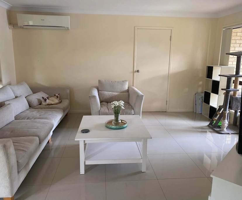 Unfurnished room in a share house