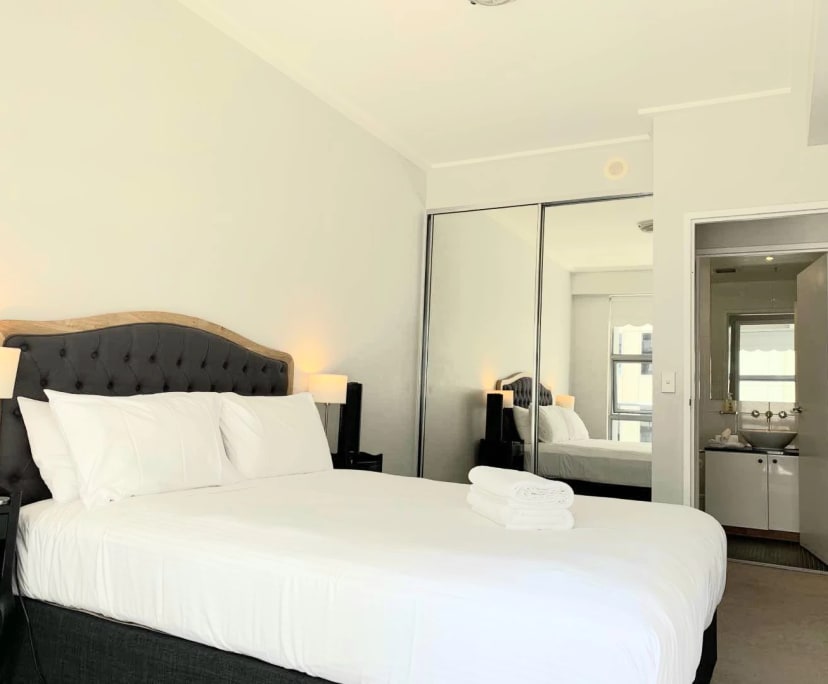 $1,250, Whole-property, 2 bathrooms, Sydney NSW 2000