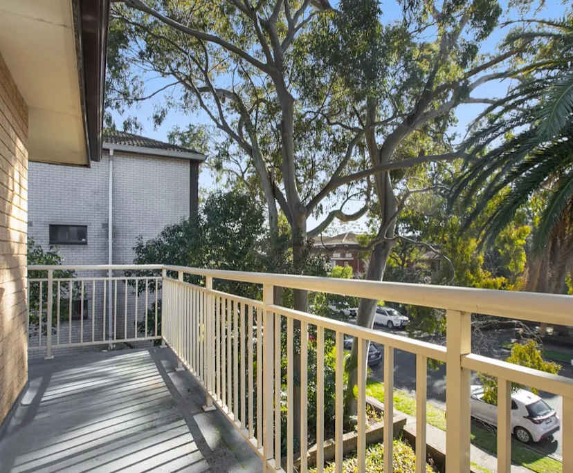 Whole property with 2 rooms for rent