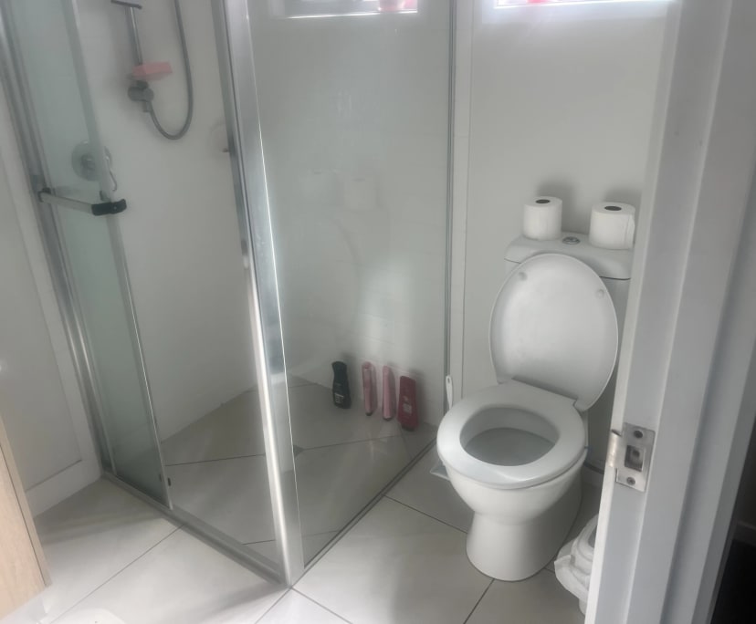 $300, Flatshare, 2 bathrooms, Kallangur QLD 4503
