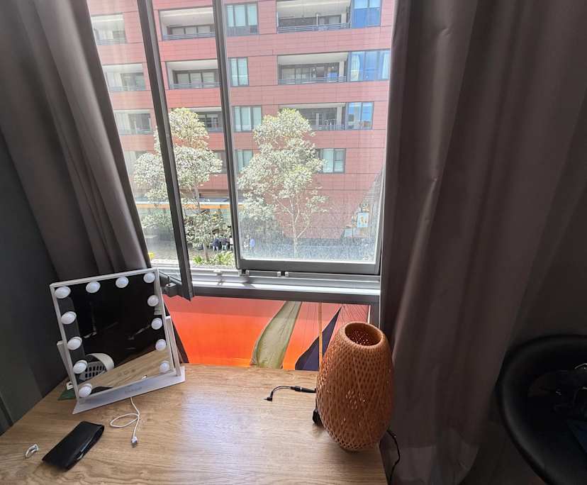 Furnished room in a flatshare