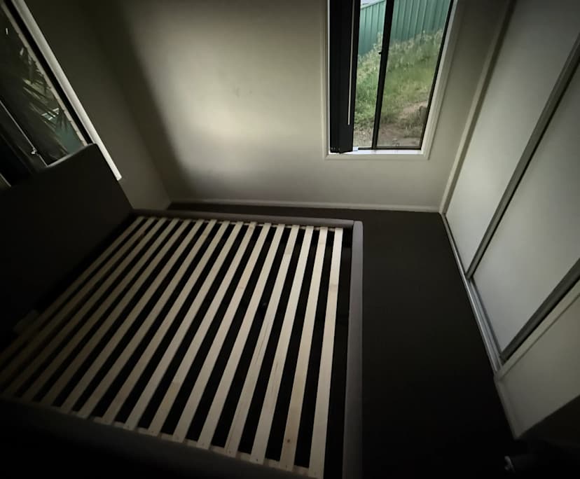 Room in a share house