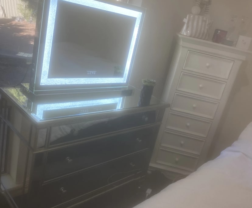 Unfurnished room in a share house