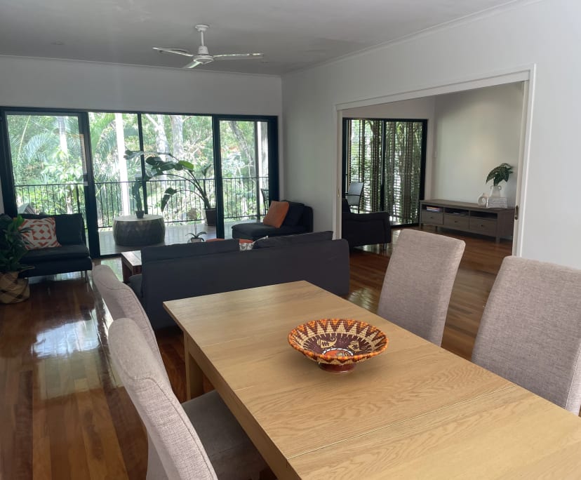 $1,490, Whole-property, 5 bathrooms, Saint Lucia QLD 4067