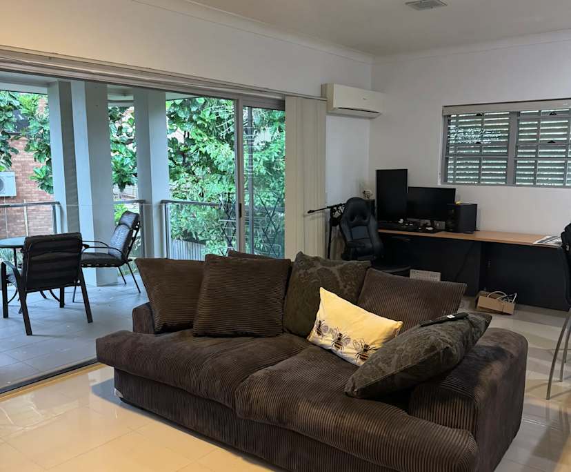 Unfurnished room with own bathroom