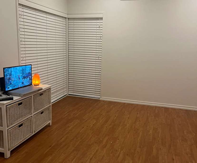 Unfurnished room in a share house